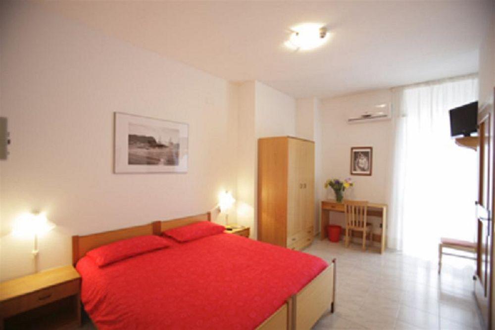 Porto Cesareo Hotel Eksteriør bilde