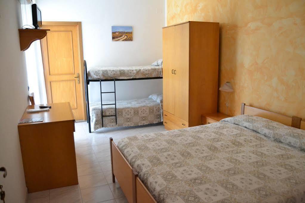 Porto Cesareo Hotel Eksteriør bilde
